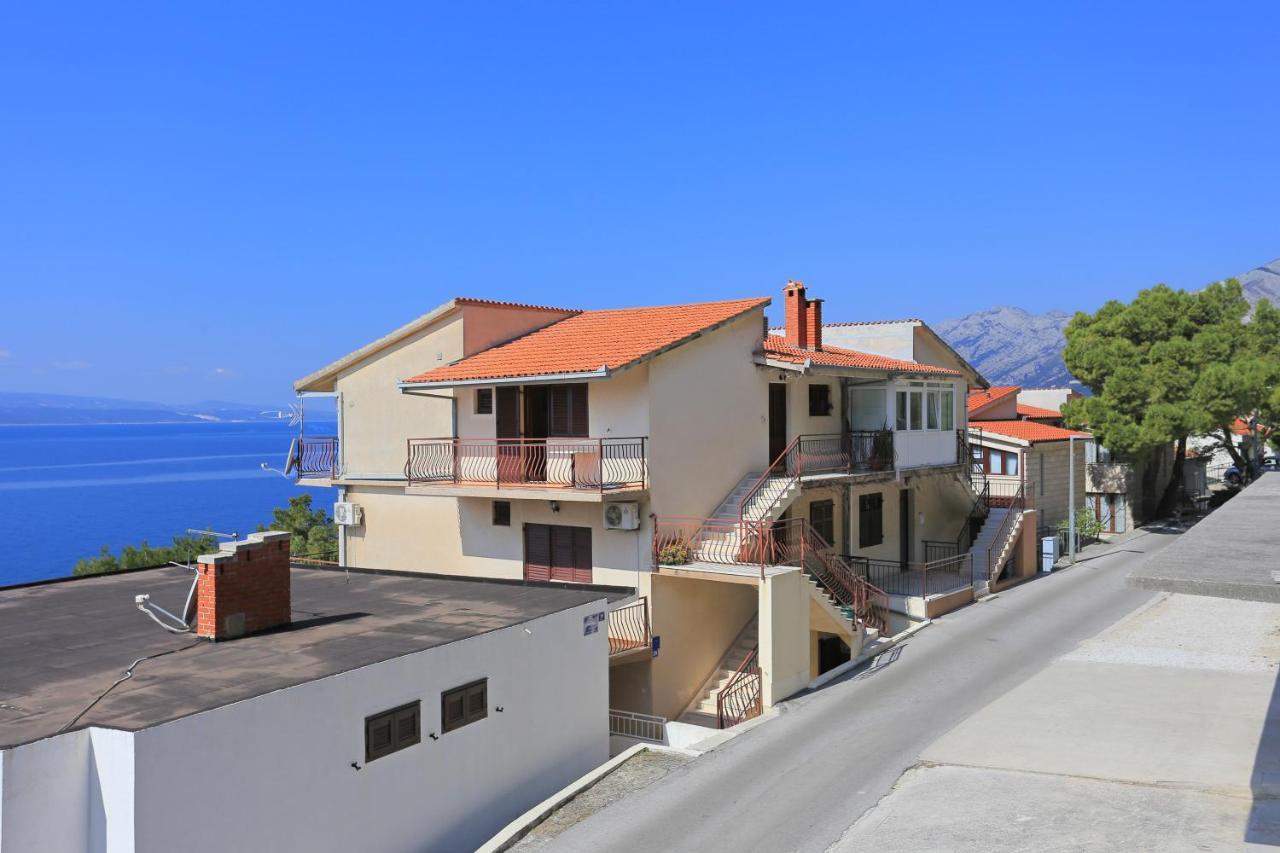 Apartments By The Sea Brela, Makarska - 2718 Экстерьер фото