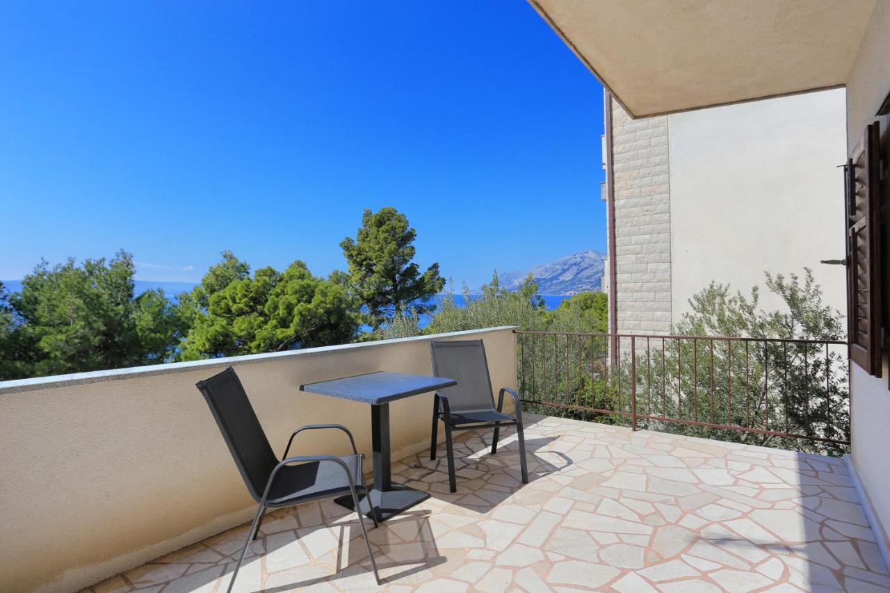 Apartments By The Sea Brela, Makarska - 2718 Экстерьер фото